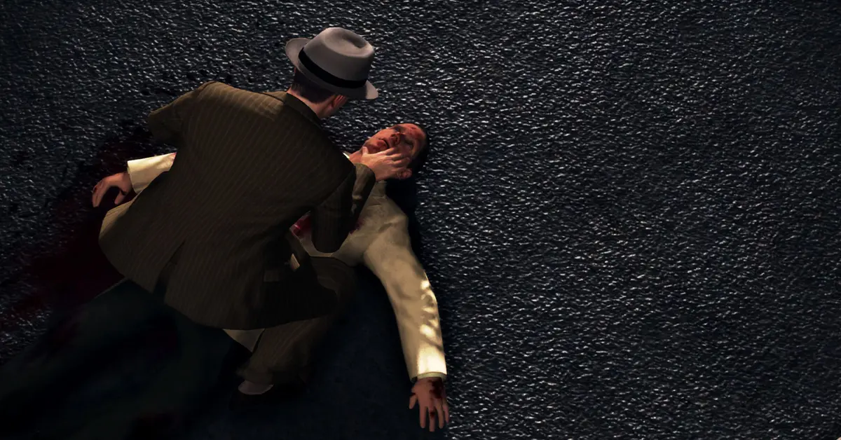 Cole Phelps examinant un indice sur une scène de crime dans L.A. Noire